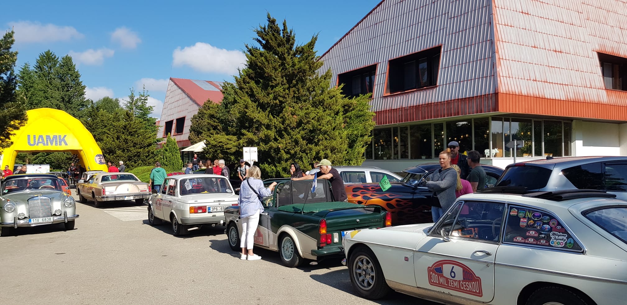 300 MIL ZEMÍ ČESKOU